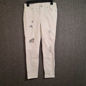 Almost famous White jeans Women's Size 7 with Sparkly Rhinestones
